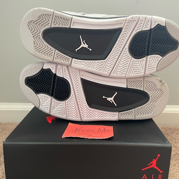 Jordan 4 “Military Black” (GS) - Picture 5 of 6